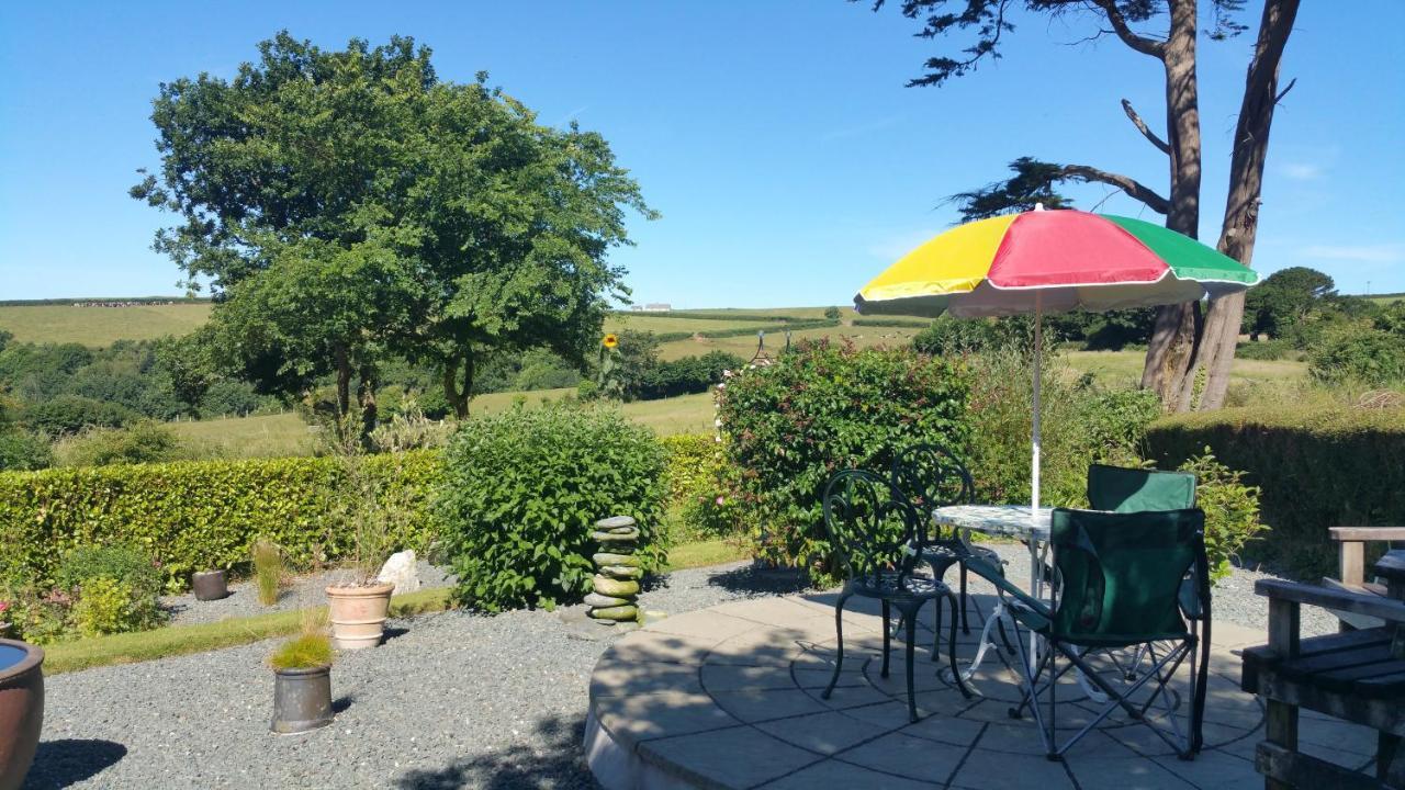 Horsna Parc Retreat Bed & Breakfast Saint Tudy Exterior foto